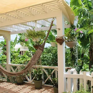 tropical-garden-cottage-antigua.comcaribbean.com/